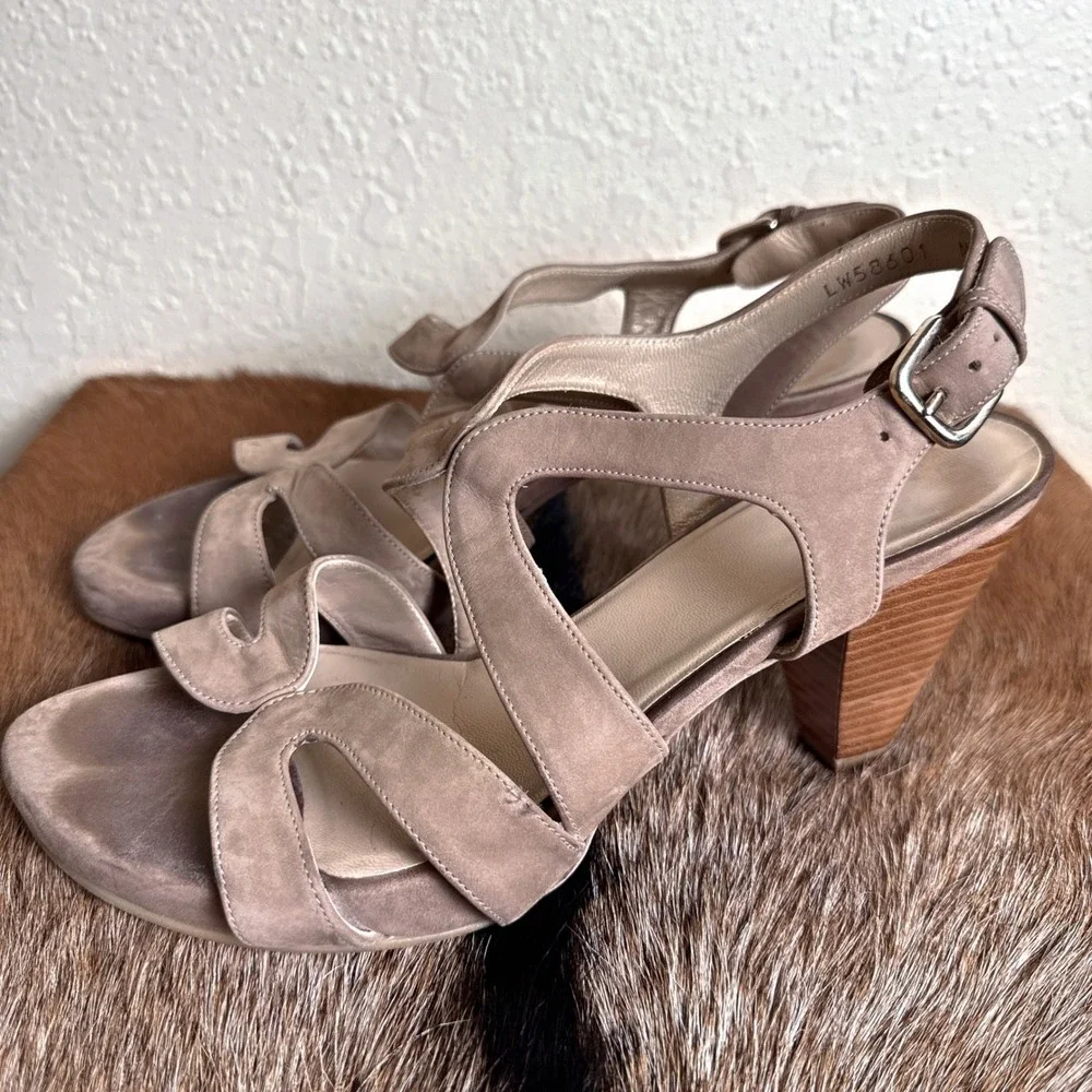 Stuart‎ Weitzman 9 Tan Leather Cone Heeled Cage Ankle Strap Sandals Neutral